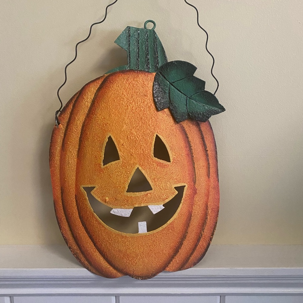 Metal Pumpkin Wall Hanging